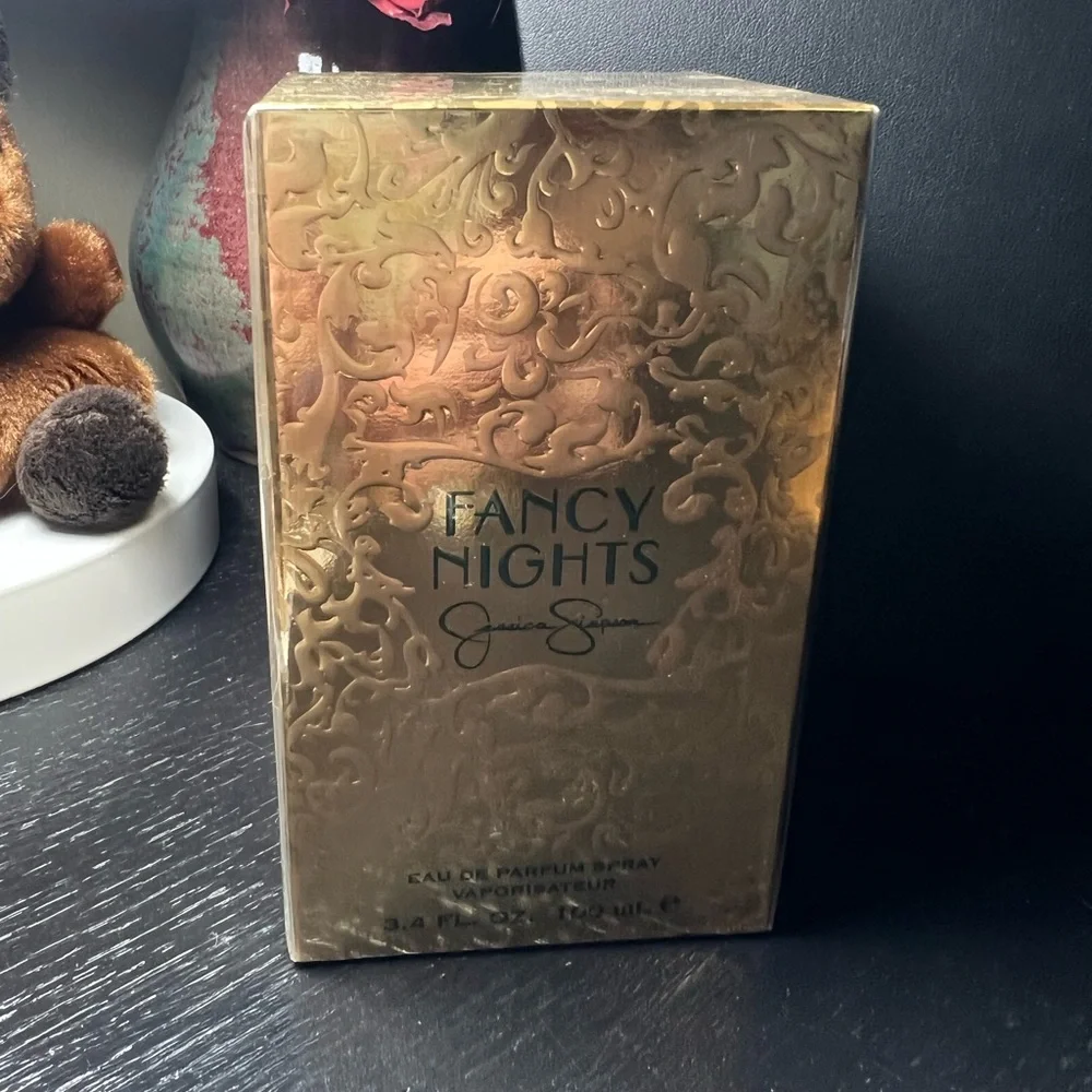 Fancy Nights Eau de Parfum 100ml by Jessica Simpson - Picture 2 of 5